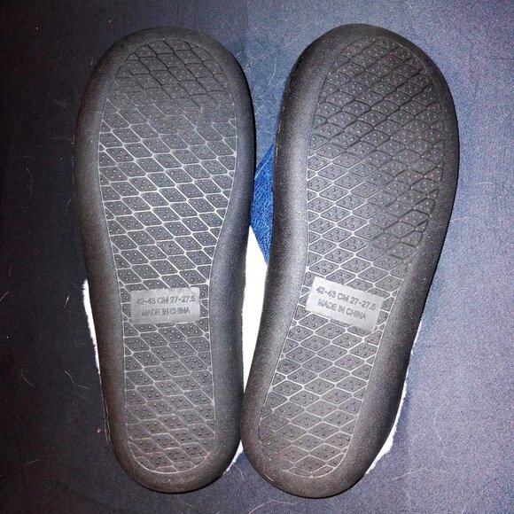 BERANMEY Unisex Comfy Blue & White Memory Foam Slippers. Men's Size 8.5 - 9 ?? - Picture 6 of 7